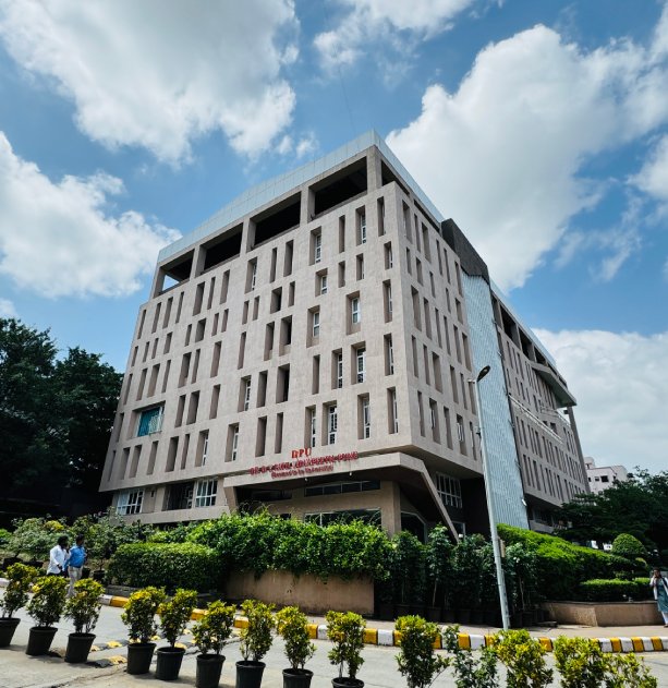 Dr. D. Y. Patil Vidyapeeth Pune parent campus; online programs are delivered online